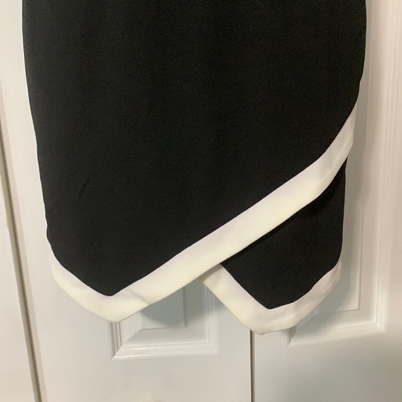 Xtaren Black & White Colour-block Bondage Dress US Size Small - Picture 6 of 8